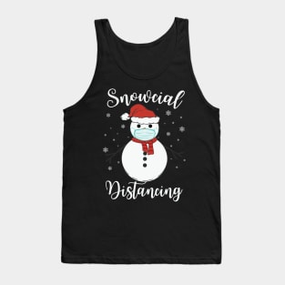 Snowcial Distancing Funny Christmas 2020 Social Distancing Pun Tank Top